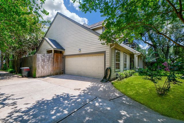 1240 Bingle Road, Spring Valley Village, TX 77055