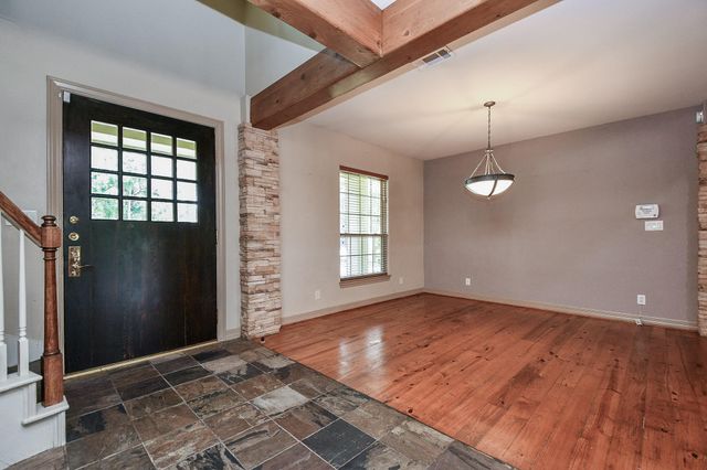 1240 Bingle Road, Spring Valley Village, TX 77055