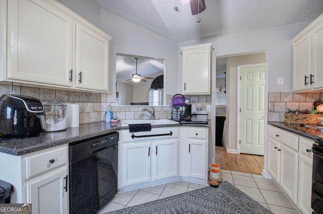 19 Canefield Drive, Cartersville, GA 30120