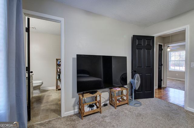 19 Canefield Drive, Cartersville, GA 30120