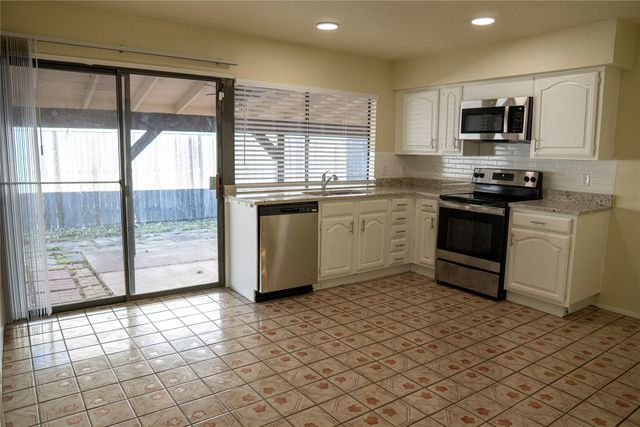 3737 Casa Del Sol Lane, Dallas, TX 75228