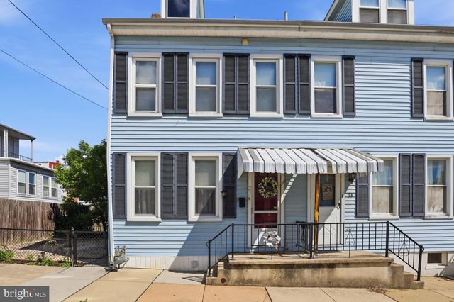 23 W 8TH AVE, York, PA 17404