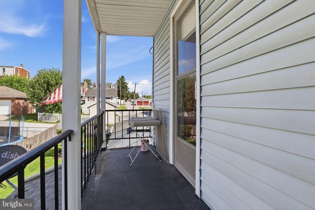 23 W 8TH AVE, York, PA 17404