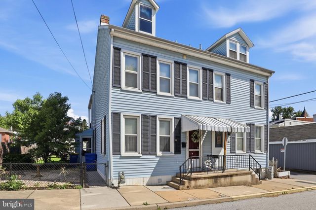 23 W 8TH AVE, York, PA 17404