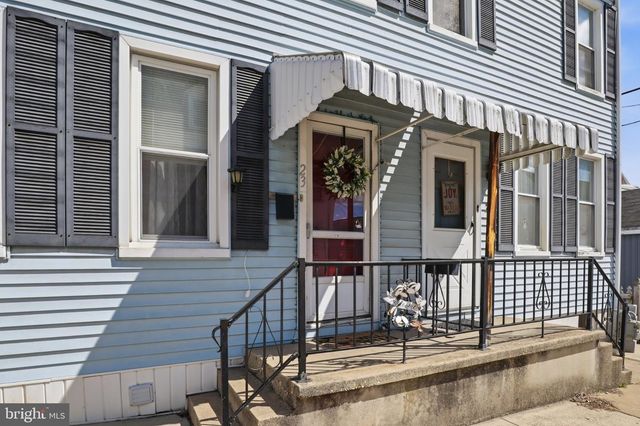 23 W 8TH AVE, York, PA 17404