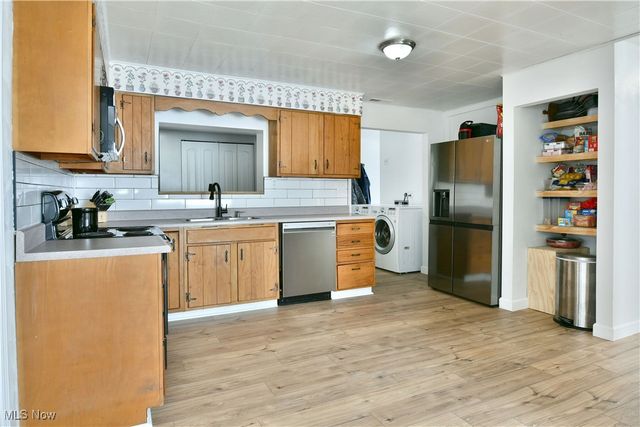 4202 Burkey Road, Austintown, OH 44515