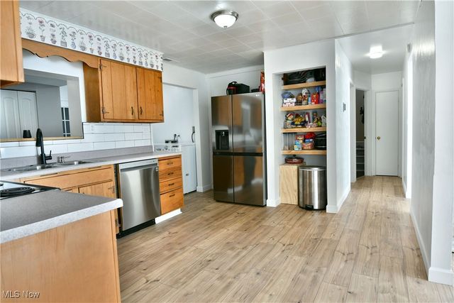 4202 Burkey Road, Austintown, OH 44515