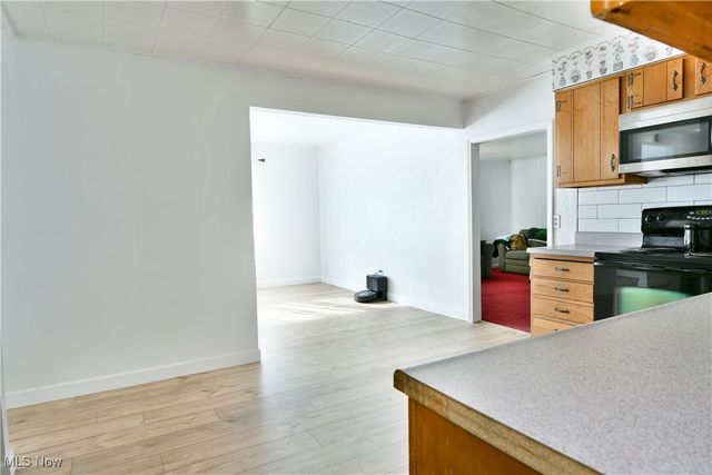 4202 Burkey Road, Austintown, OH 44515