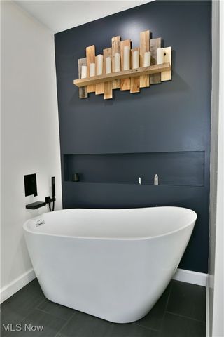 4202 Burkey Road, Austintown, OH 44515