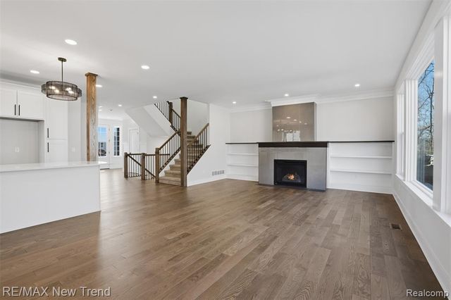 217 Summit View Lane, Milford, MI 48381