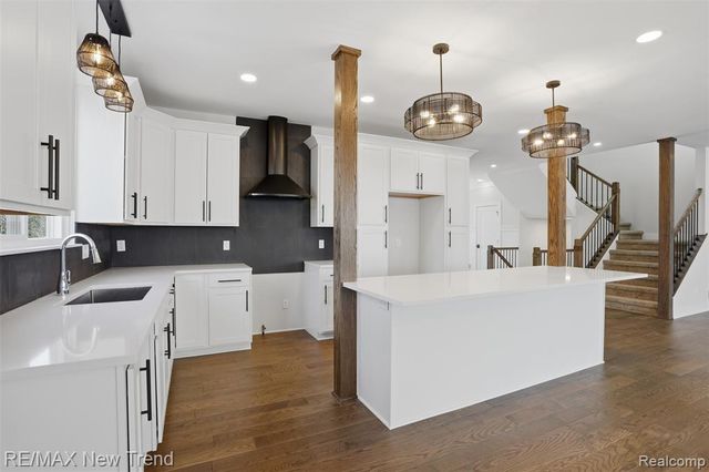 217 Summit View Lane, Milford, MI 48381