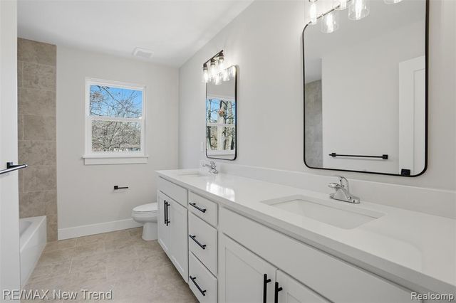 217 Summit View Lane, Milford, MI 48381