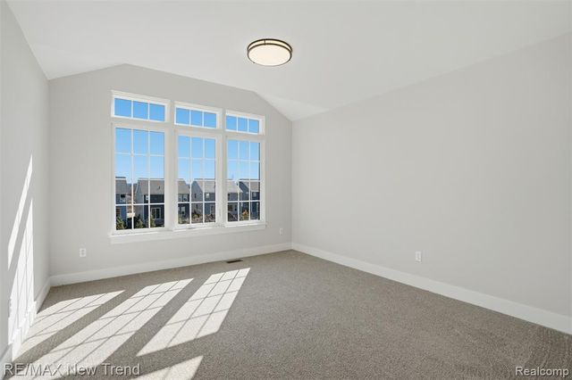 217 Summit View Lane, Milford, MI 48381