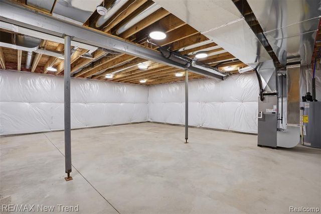 217 Summit View Lane, Milford, MI 48381