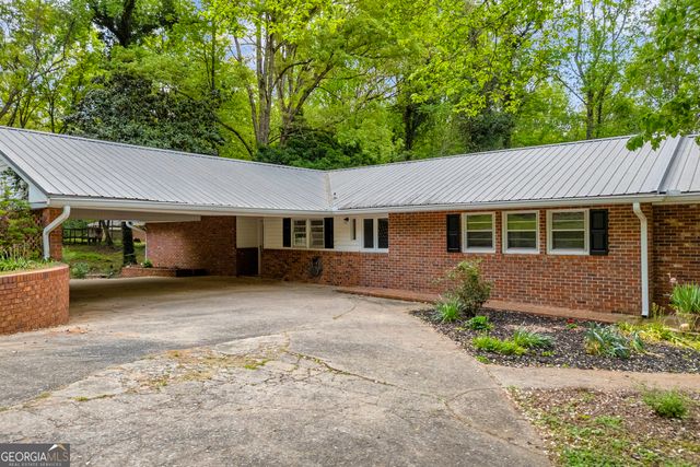 231 Honeysuckle Drive, Commerce, GA 30529