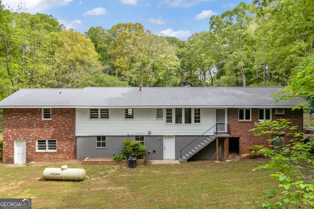 231 Honeysuckle Drive, Commerce, GA 30529
