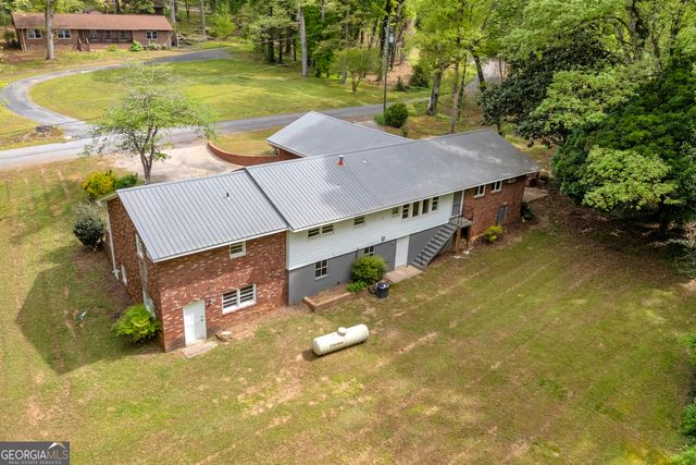 231 Honeysuckle Drive, Commerce, GA 30529