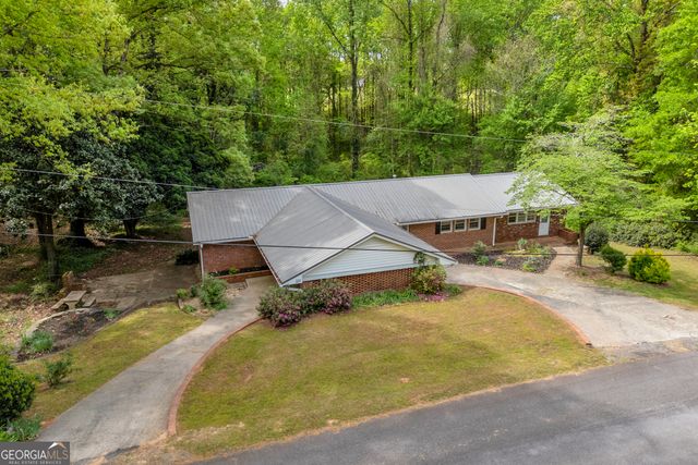 231 Honeysuckle Drive, Commerce, GA 30529