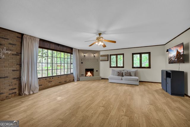 231 Honeysuckle Drive, Commerce, GA 30529