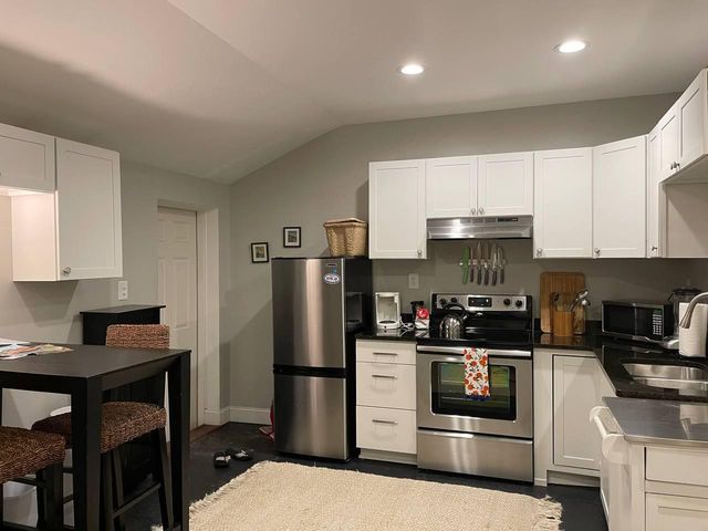 480 Saint Andrews Boulevard B, Charleston, SC 29407