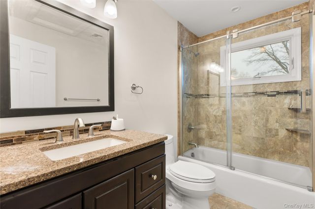 339 Halbert Drive, Holbrook, NY 11741