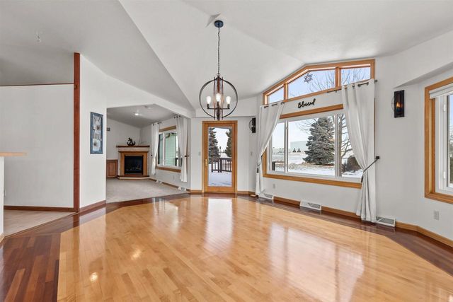 2374 SHORE PRESERVE DRIVE, Oshkosh, WI 54904