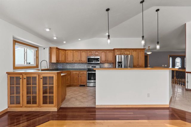 2374 SHORE PRESERVE DRIVE, Oshkosh, WI 54904