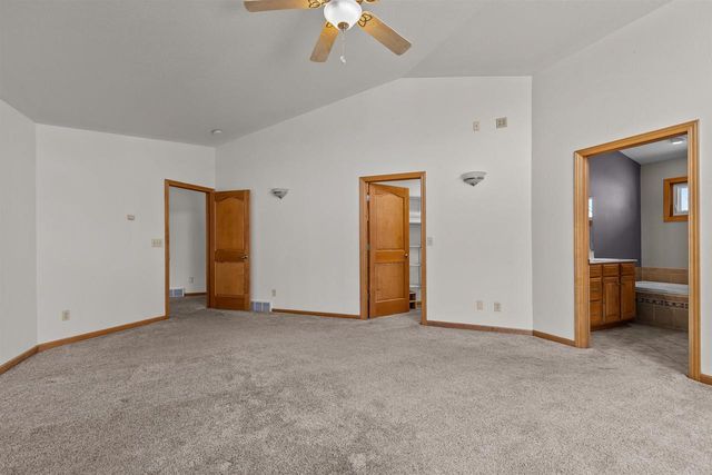 2374 SHORE PRESERVE DRIVE, Oshkosh, WI 54904