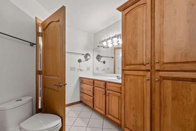 2374 SHORE PRESERVE DRIVE, Oshkosh, WI 54904