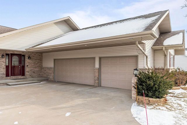 2374 SHORE PRESERVE DRIVE, Oshkosh, WI 54904