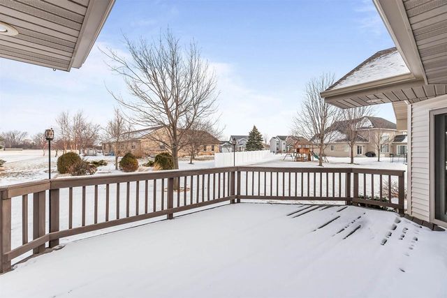 2374 SHORE PRESERVE DRIVE, Oshkosh, WI 54904