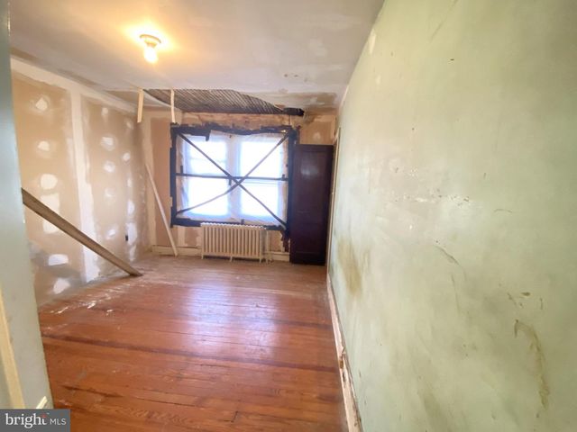 2011 N WEST ST, Wilmington, DE 19802