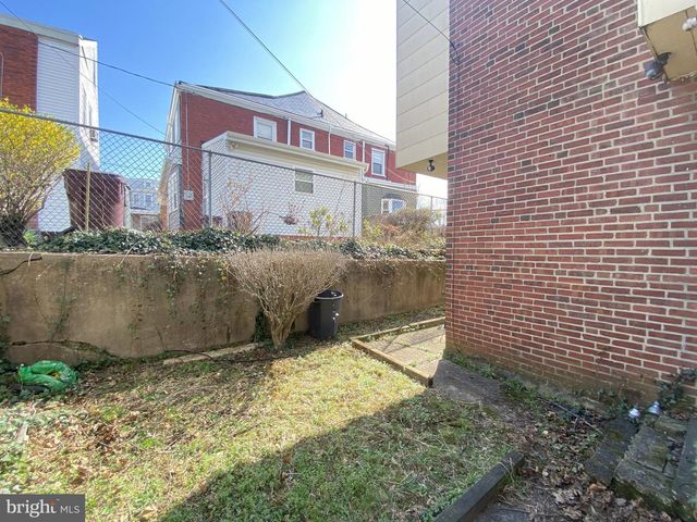 2011 N WEST ST, Wilmington, DE 19802