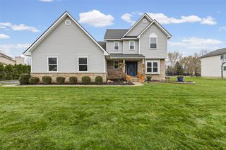 20922 Parkwoods Drive, South Lyon, MI 48178