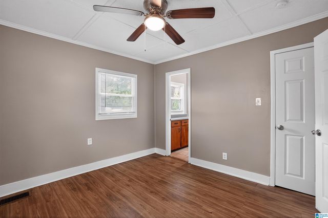 1541 27TH AVENUE N, Hueytown, AL 35023