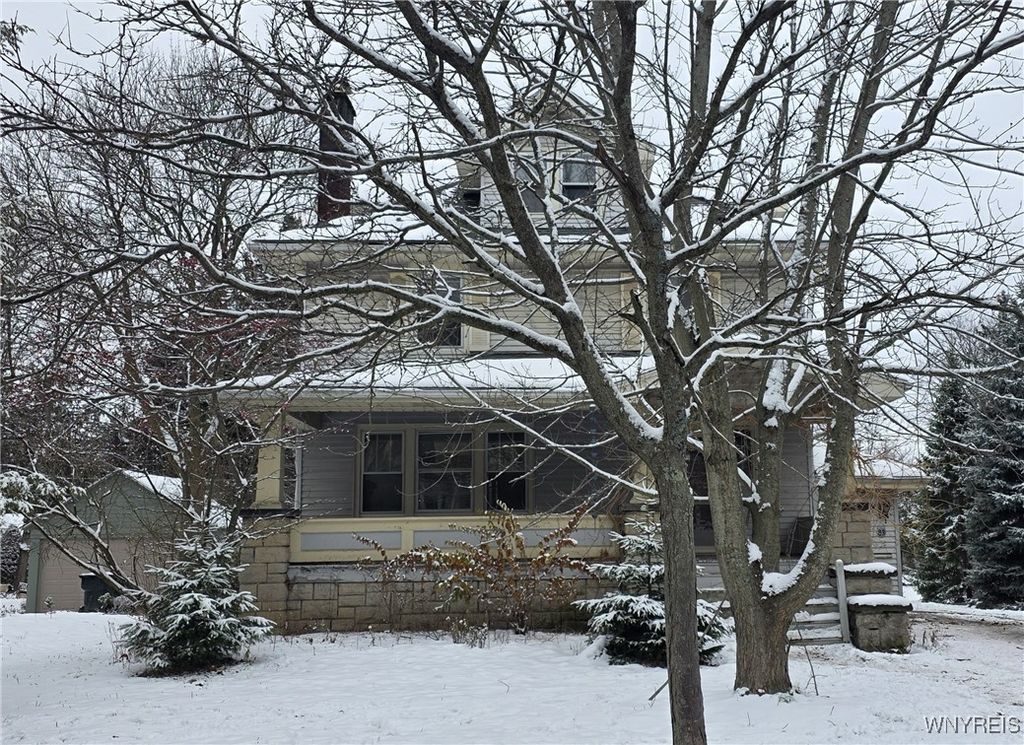 83 Highland Drive, Amherst, NY 14221