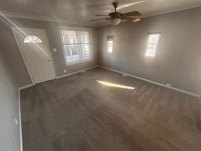 32 E George Avenue, Hazel Park, MI 48030