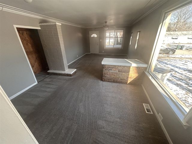 32 E George Avenue, Hazel Park, MI 48030