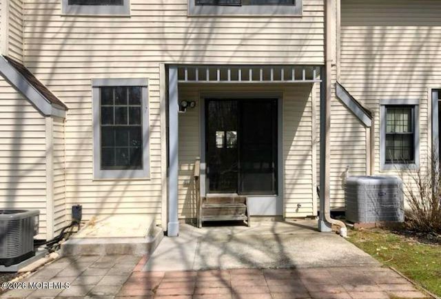 1004 Arlington Drive, Toms River, NJ 08755