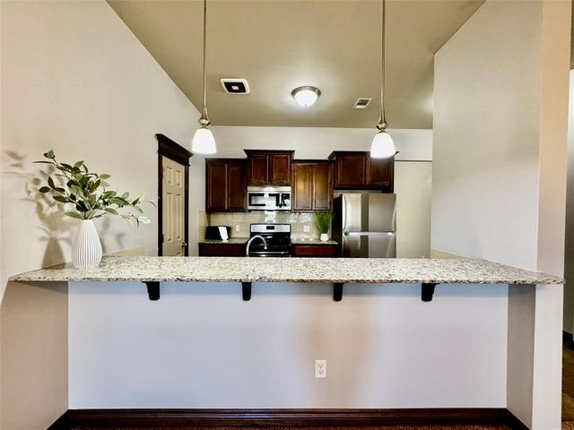 18208 Manera Way, Edmond, OK 73012