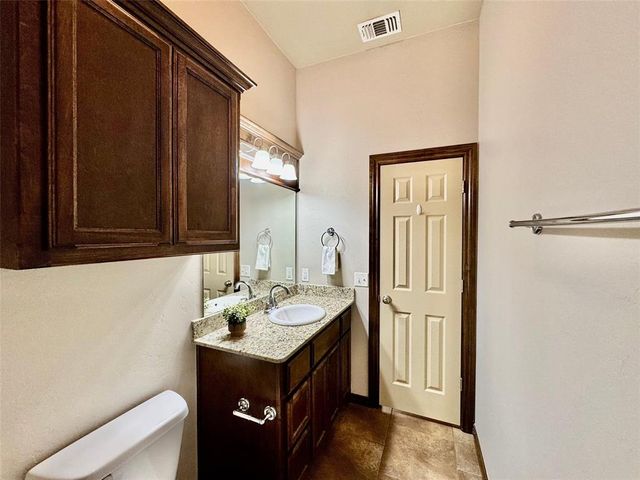 18208 Manera Way, Edmond, OK 73012