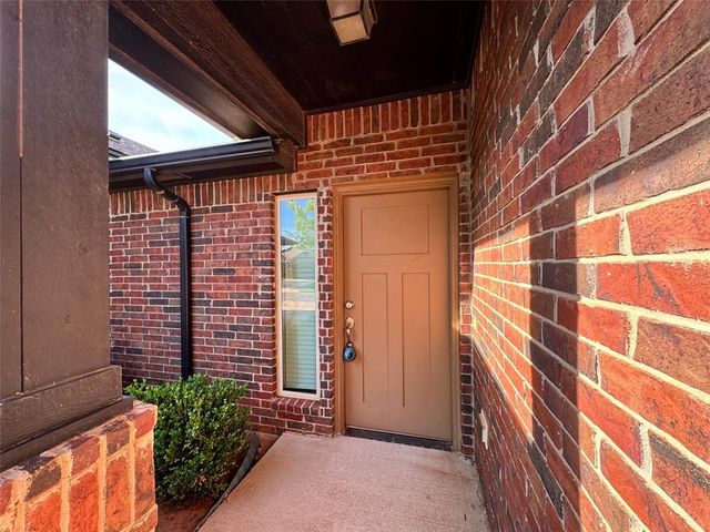 18208 Manera Way, Edmond, OK 73012