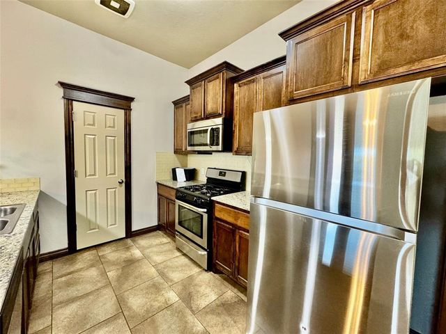 18208 Manera Way, Edmond, OK 73012