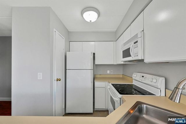 5 Linden Street 5E, Hackensack, NJ 07601