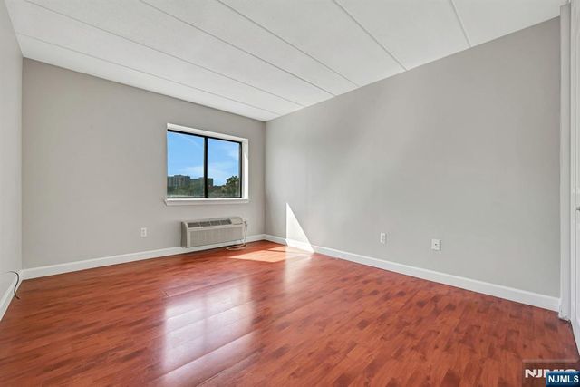 5 Linden Street 5E, Hackensack, NJ 07601