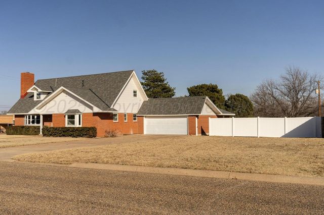 1001 S Sweetwater Street, Wheeler, TX 79096
