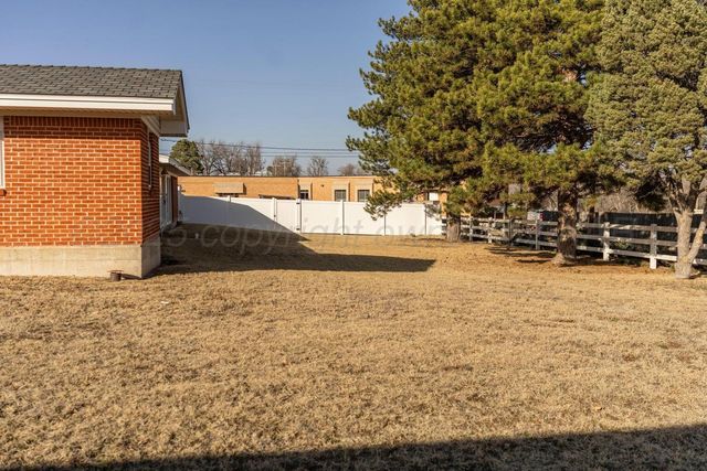 1001 S Sweetwater Street, Wheeler, TX 79096