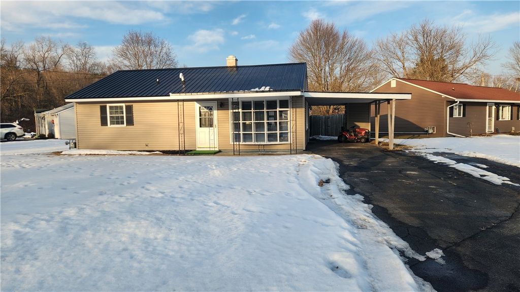 11461 Green Parkway, Corning, NY 14830