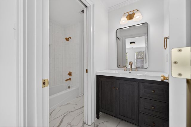 7196 PLANTATION CIR, Germantown, TN 38138