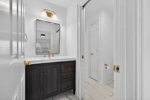 7196 PLANTATION CIR, Germantown, TN 38138